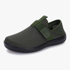 Whitin water shoes in black 13W